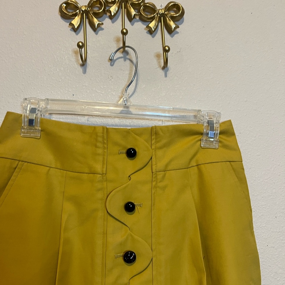 Chic Mauve for Anthropology Mustard Button-Down Pencil Skirt. Size 4 - Picture 2 of 6